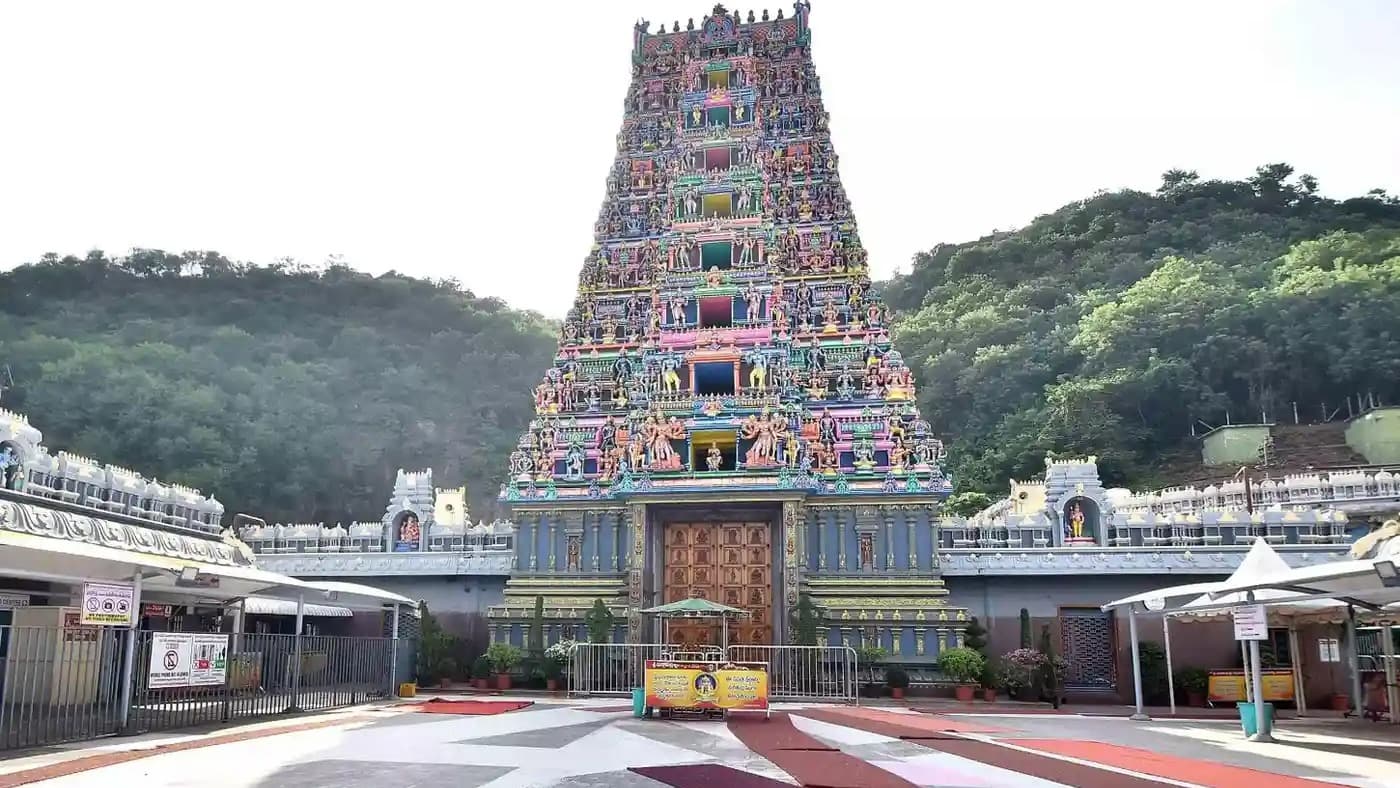 దుర్గమ్మ హుండీకి భారీ ఆదాయం..