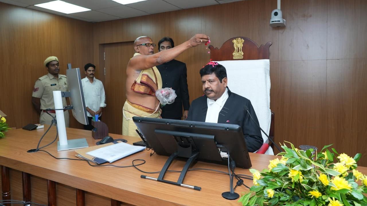 మంగళగిరిలో జీస్టాట్ బెంచ్ ప్రారంభం