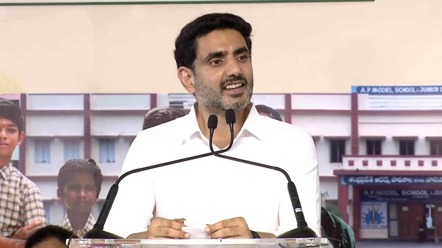 ప్రభుత్వ పాఠశాలలకు పూర్వ వైభవం తీసుకొస్తాం: లోకేష్