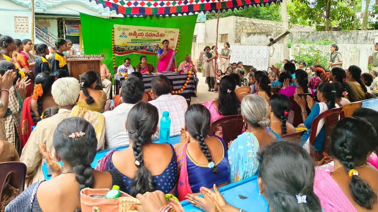 మెగా పేరెంట్స్ - టీచర్స్ ఆత్మీయ సమావేశం: కవ్వాడి సుశీల