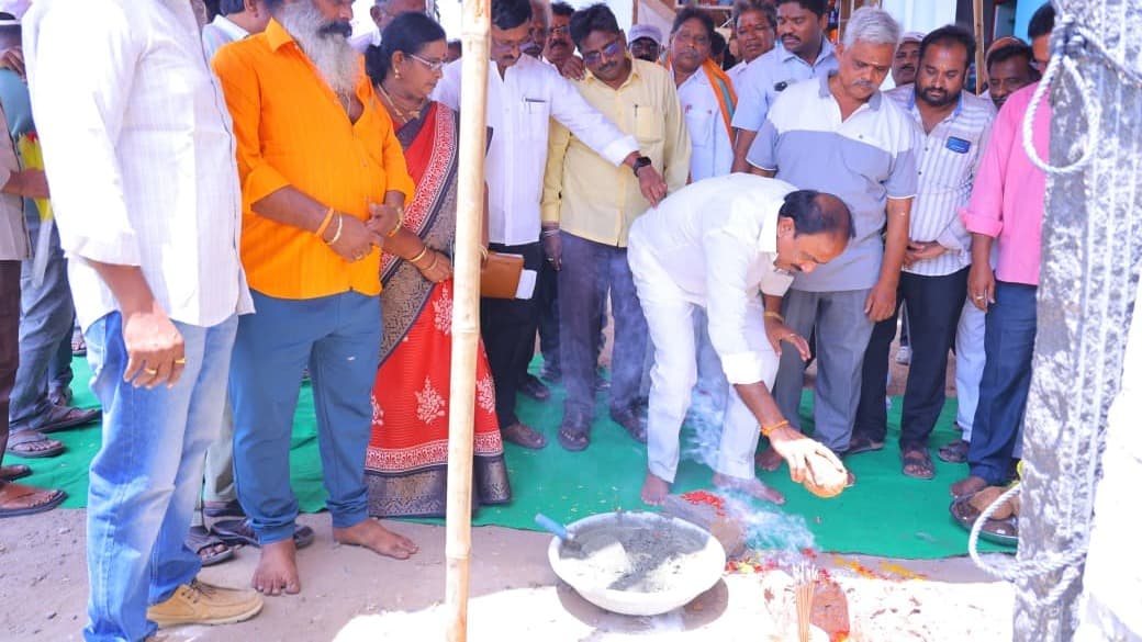 చీరాలలో అభివృద్ధి పనులకు ఎమ్మెల్యే మాలకొండయ్య శ్రీకారం