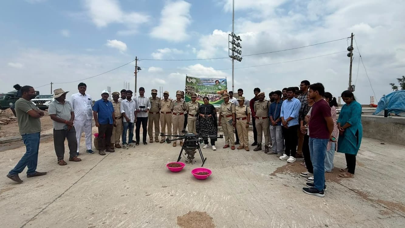డ్రోన్లతో వెయ్యి ఎకరాల్లో సీడ్ బాల్స్ కార్యక్రమం