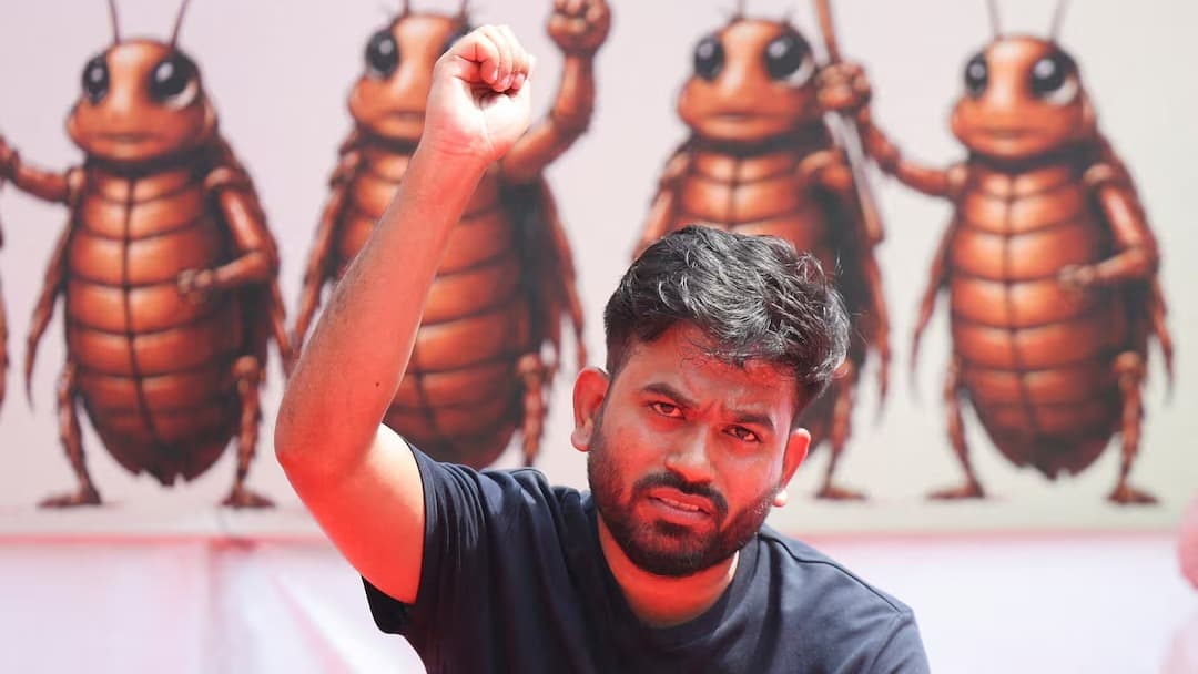 ‘కాక్రోచ్’ వ్యాఖ్యలే ధర్మేంద్ర ప్రధాన్ రాజీనామాకు కారణం