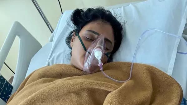 శస్త్ర చికిత్స తర్వాత కోలుకుంటున్న వైఎస్‌ షర్మిల
