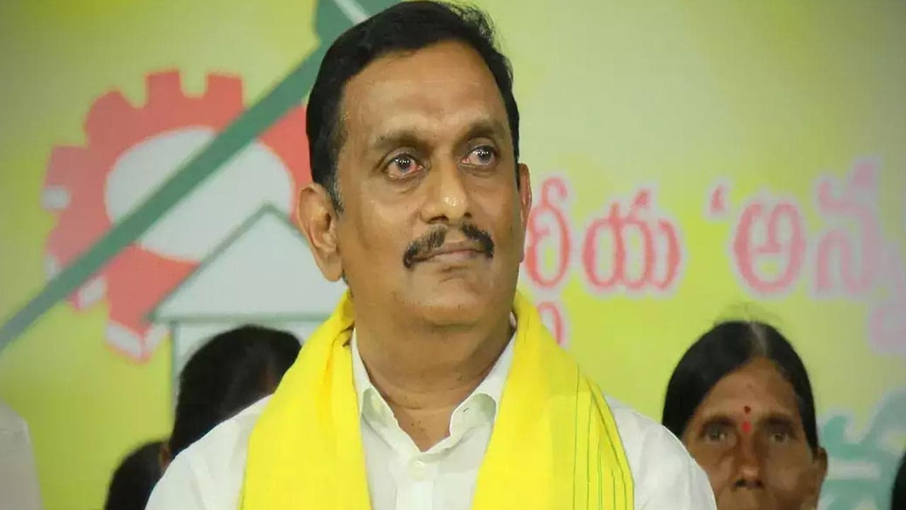 ప్రభుత్వానికి వ్యతిరేకంగా ఎంపీ కేశినేని చిన్ని కుమార్తె పోస్టులు..!