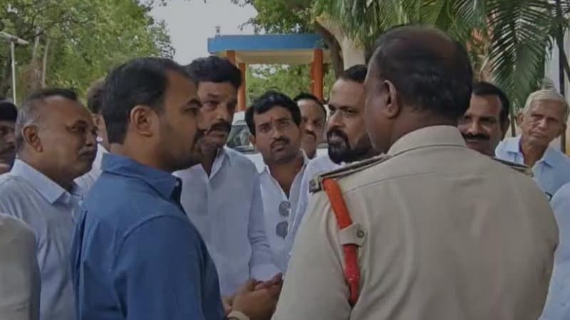 జేసీ అస్మిత్‌రెడ్డిపై వైసీపీ నేతల ఫిర్యాదు..