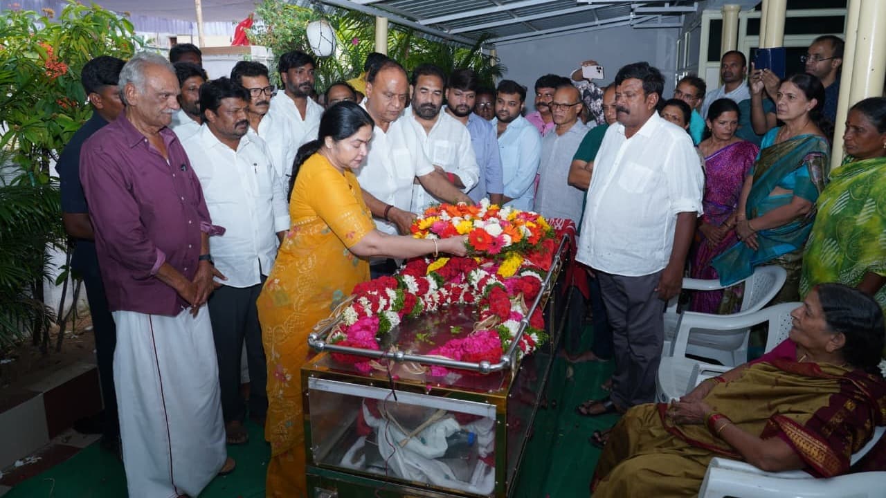 దశరథ రామయ్య మృతి తీరని లోటు: ఎంపీ వేమిరెడ్డి నివాళి