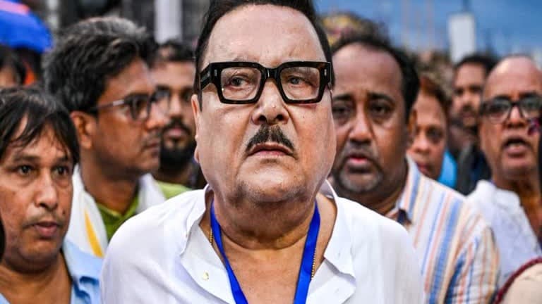 నియామక కుంభకోణం దర్యాప్తు.. ఈడీ ఎదుట మదన్ మిత్ర హాజరు