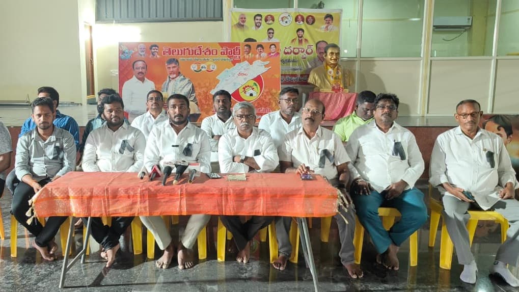 మెగా డీఎస్సీపై వైసీపీ ఆరోపణలకు కూటమి నేతల కౌంటర్