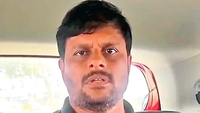 మహిళా ఎస్సై ఘటనపై అజ్ఞాతంలోకి చింతాడ రవికుమార్‌