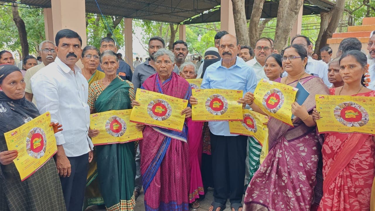 ప్రజల ముంగిటకు కూటమి ప్రభుత్వ అభివృద్ధి: ఫరూక్