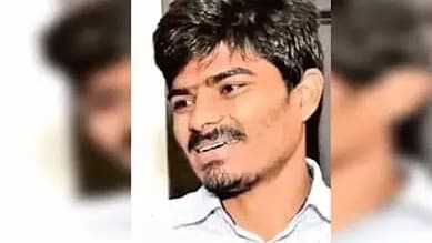 మద్యం కేసు నిందితుడు ఈశ్వర్ కిరణ్ కోర్టుకు హాజరు