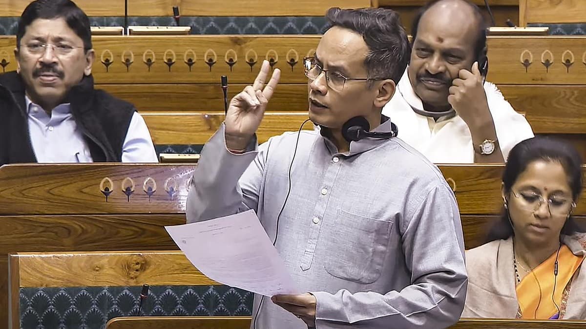 మణిపూర్‌లో మిలిటెంట్ల అరెస్టు.. భారీగా ఆయుధాలు, పేలుడు పదార్థాల స్వాధీనం