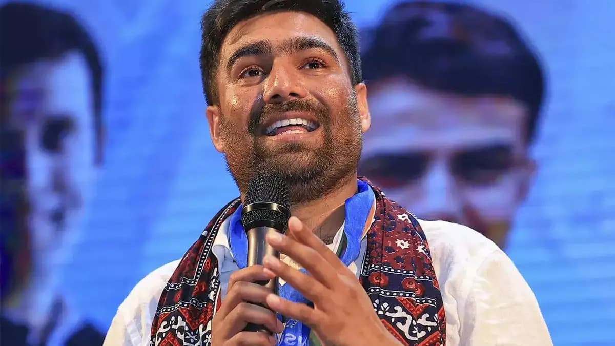 జేపీఎస్సీ ఆందోళనకారులతో కాంగ్రెస్ ప్రతినిధి బృందం భేటీ నేడు