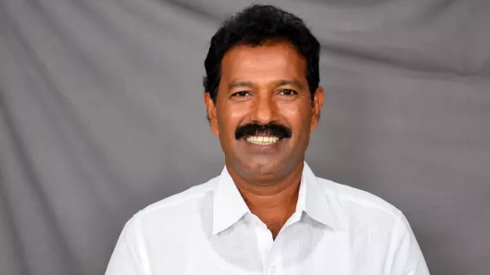 ముస్తఫా కుమారుడు ముబషీర్‌కు వైద్య పరీక్షలు
