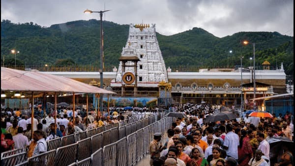 తిరుమలలో భక్తుల రద్దీ..