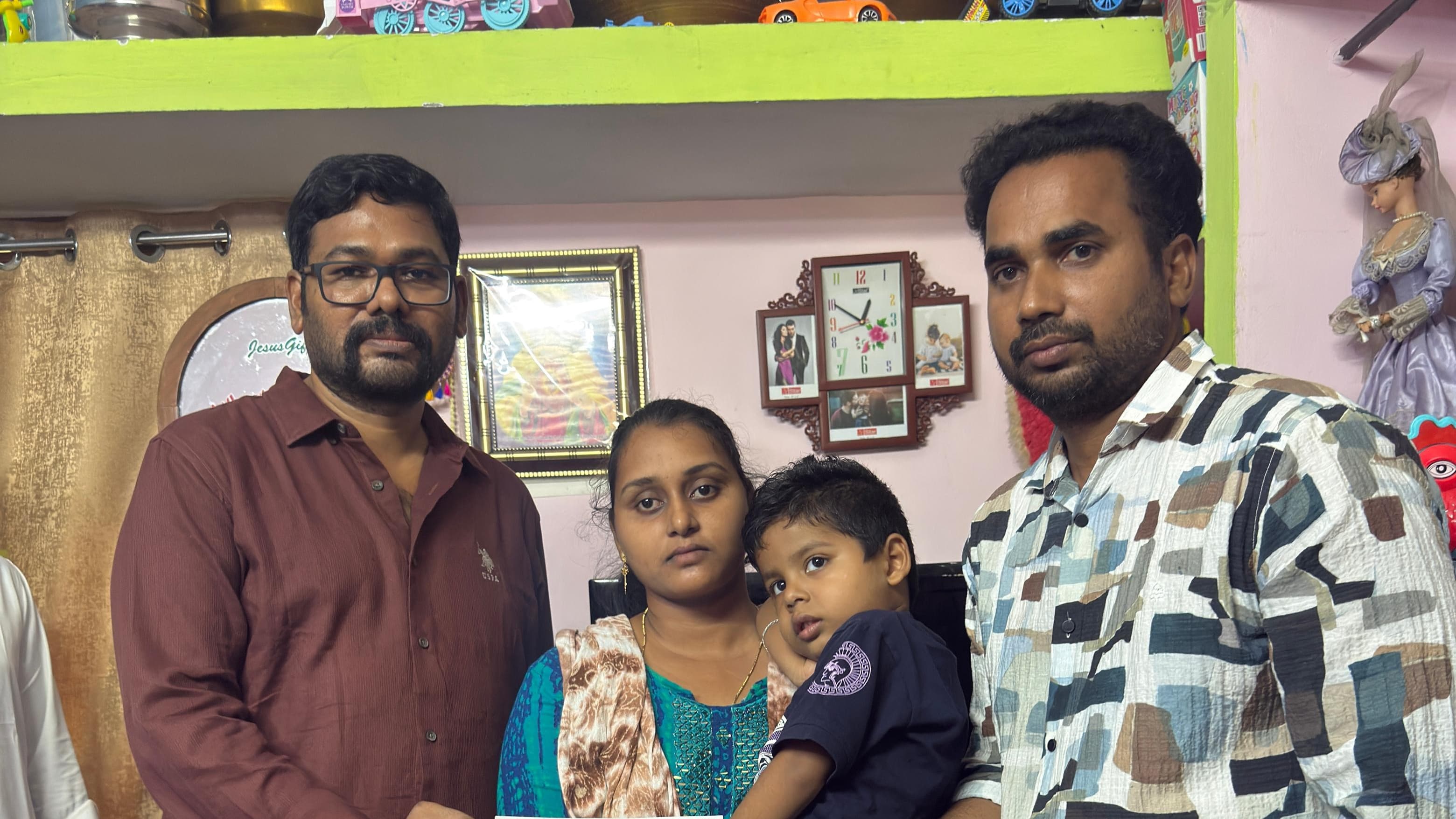 చిన్నారి వైద్యానికి అండగా నిలిచిన మానవత్వం