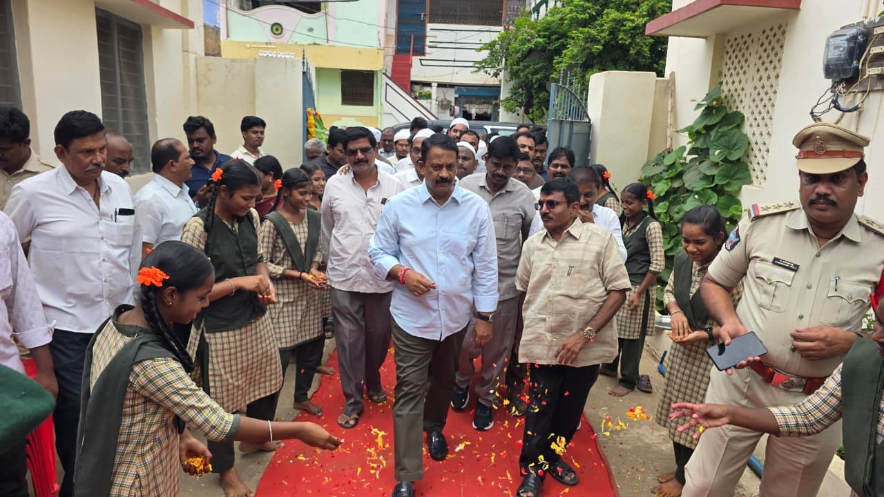 బాలికల విద్యాభివృద్ధికి ఎన్డీయే ప్రభుత్వం కృషి: బుడ్డా