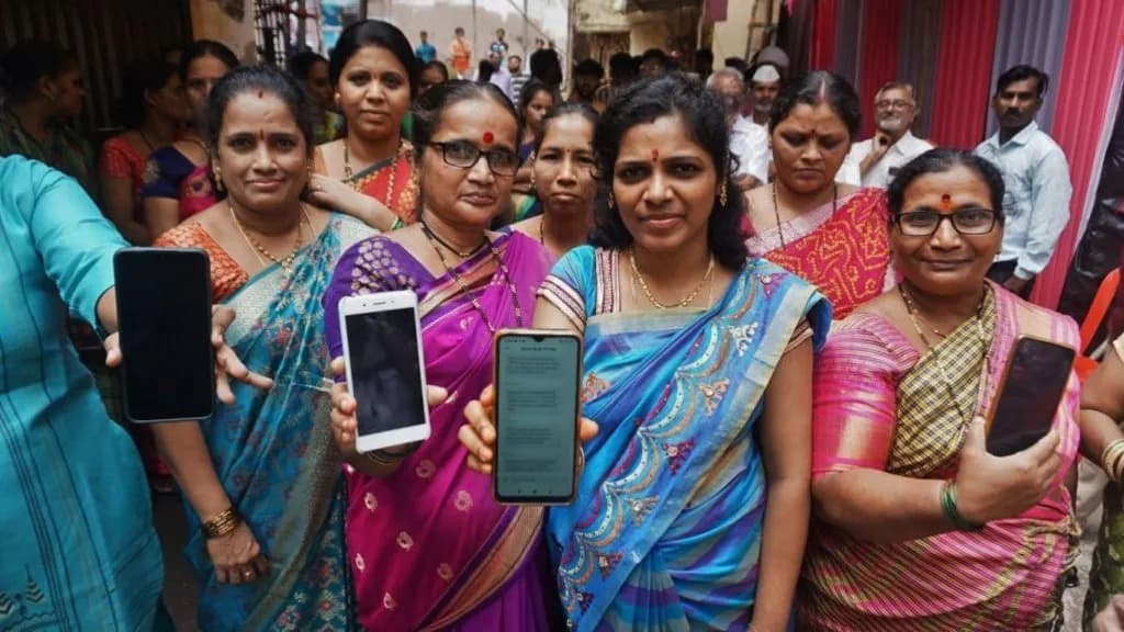మహారాష్ట్ర మహిళా నగదు పథకంలో 90 లక్షల మంది తొలగింపు