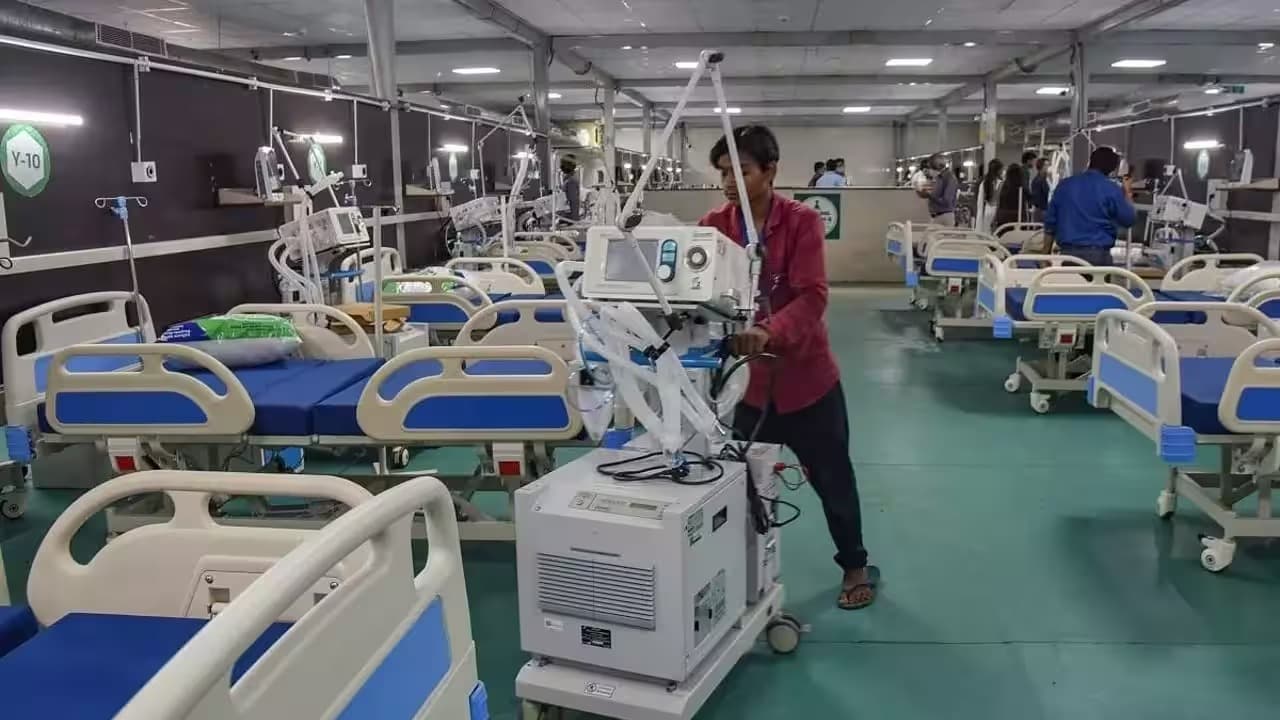 ప్రభుత్వ ఆస్పత్రుల్లో కోట్ల విలువైన పరికరాలు నిరుపయోగం