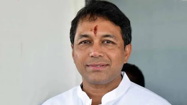 మాజీ ఎమ్మెల్యే మేకపాటి విక్రమ్‌రెడ్డిపై కేసు నమోదు..!