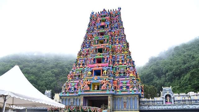 ఇంద్రకీలాద్రిపై వరుణ యాగాలు..