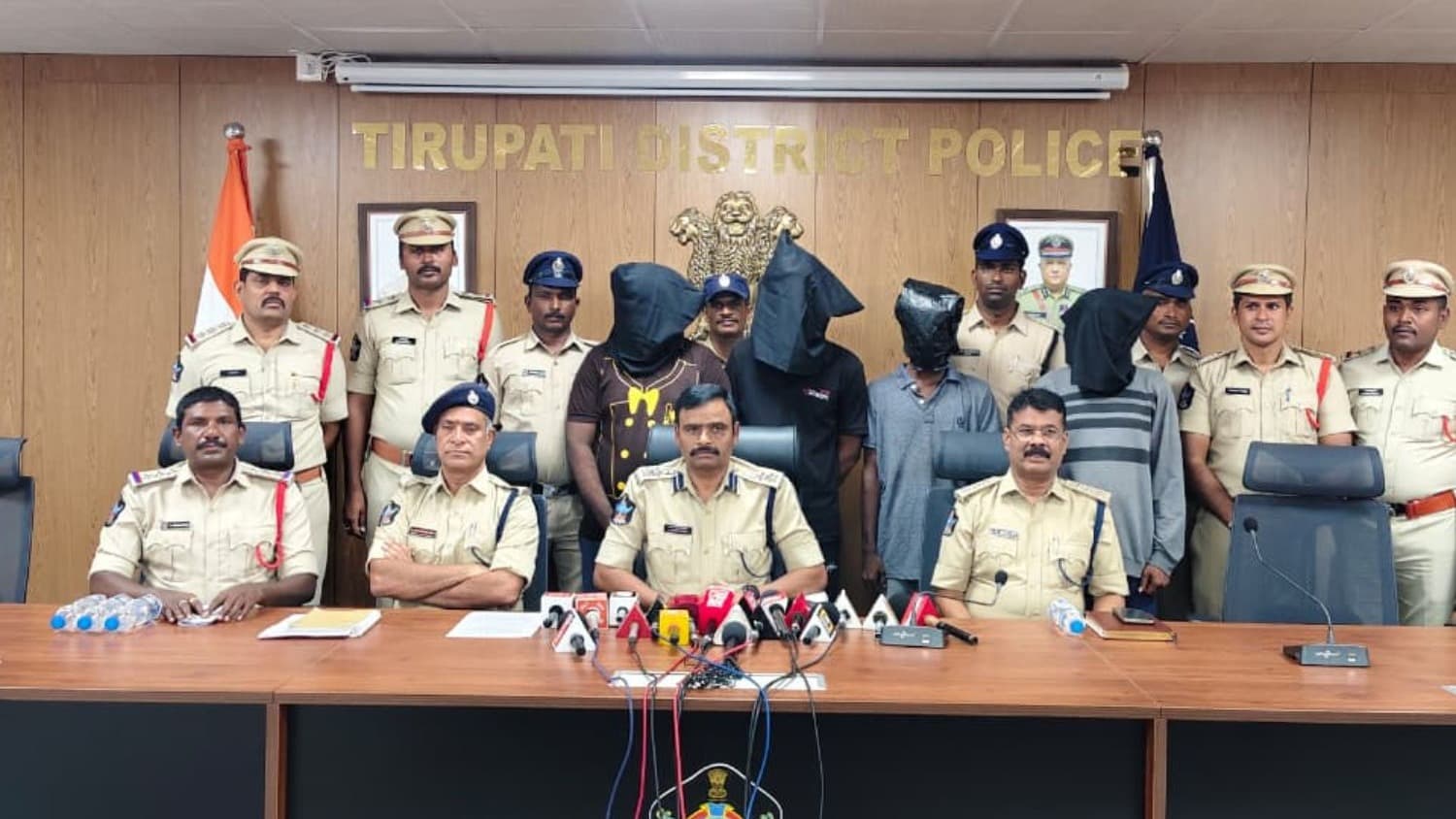శ్రీకాళహస్తి హత్య కేసు ఛేదన..