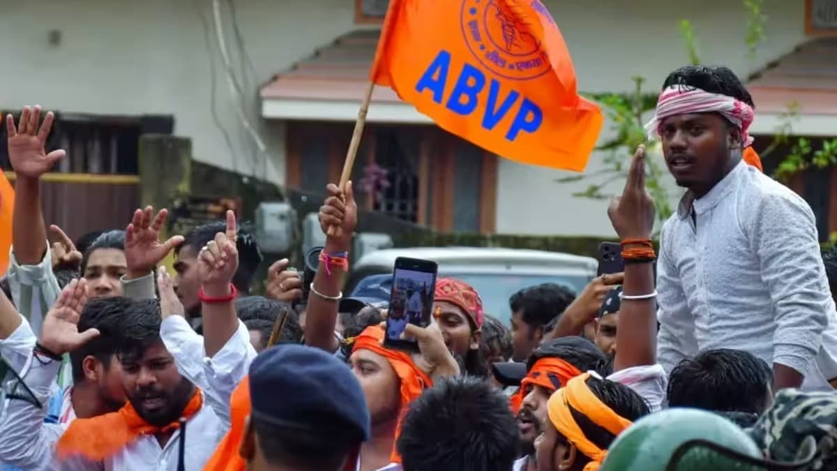 జార్ఖండ్ విద్యార్థుల కోసం దేశవ్యాప్తంగా ఏబీవీపీ ఆందోళనలు