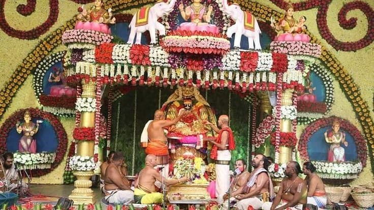 తిరుచానూరు అమ్మవారి వరలక్ష్మీ వ్రతానికి ఏర్పాట్లు