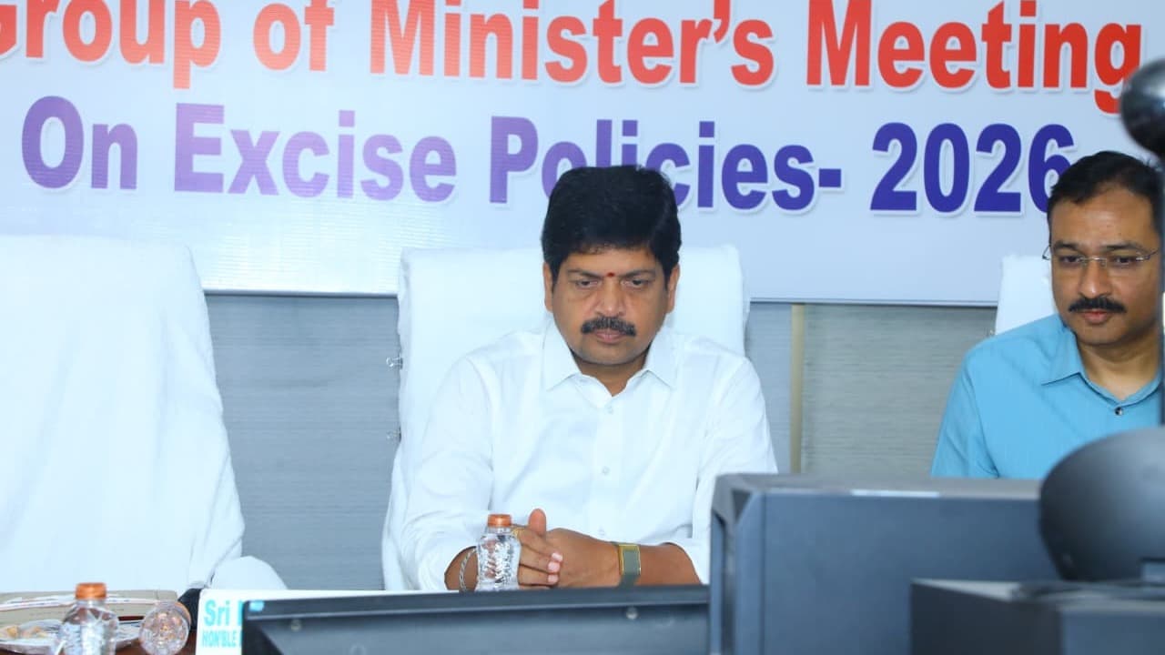 కొత్త ఎక్సైజ్ పాలసీపై మంత్రుల కమిటీ కసరత్తు