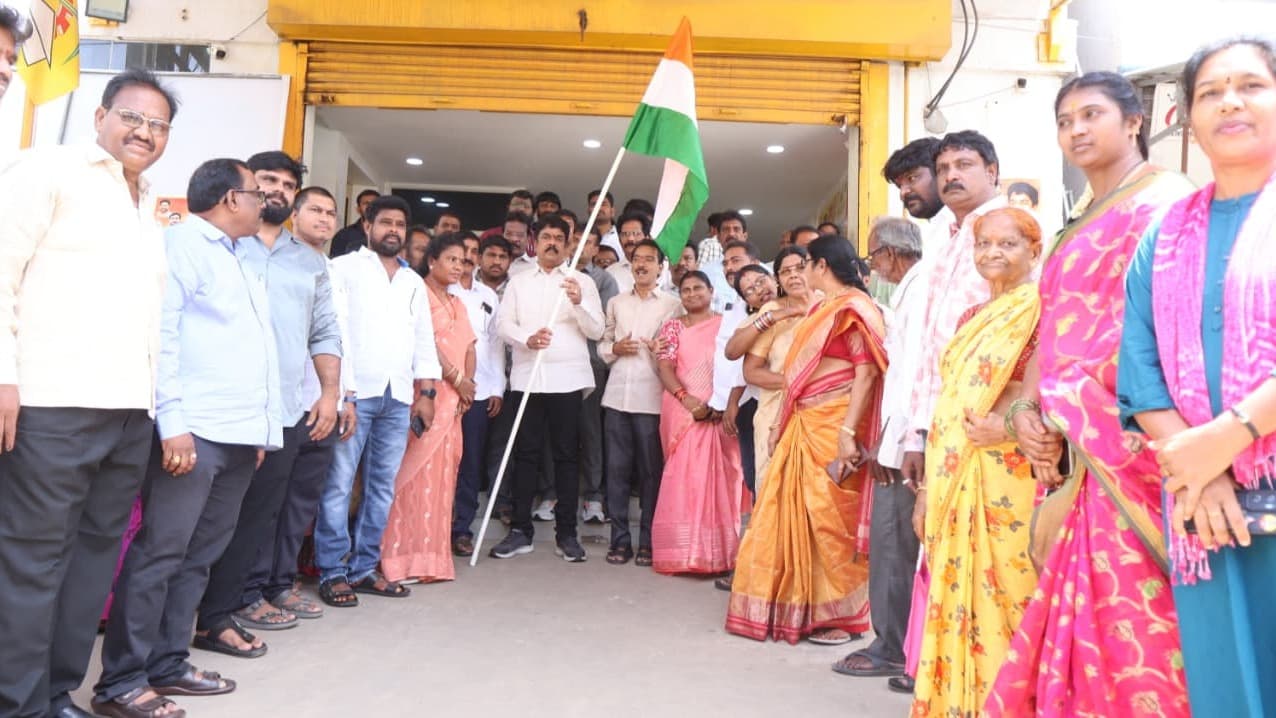 బొండా ఉమా ఆధ్వర్యంలో స్వతంత్ర దినోత్సవ ఏర్పాట్లు