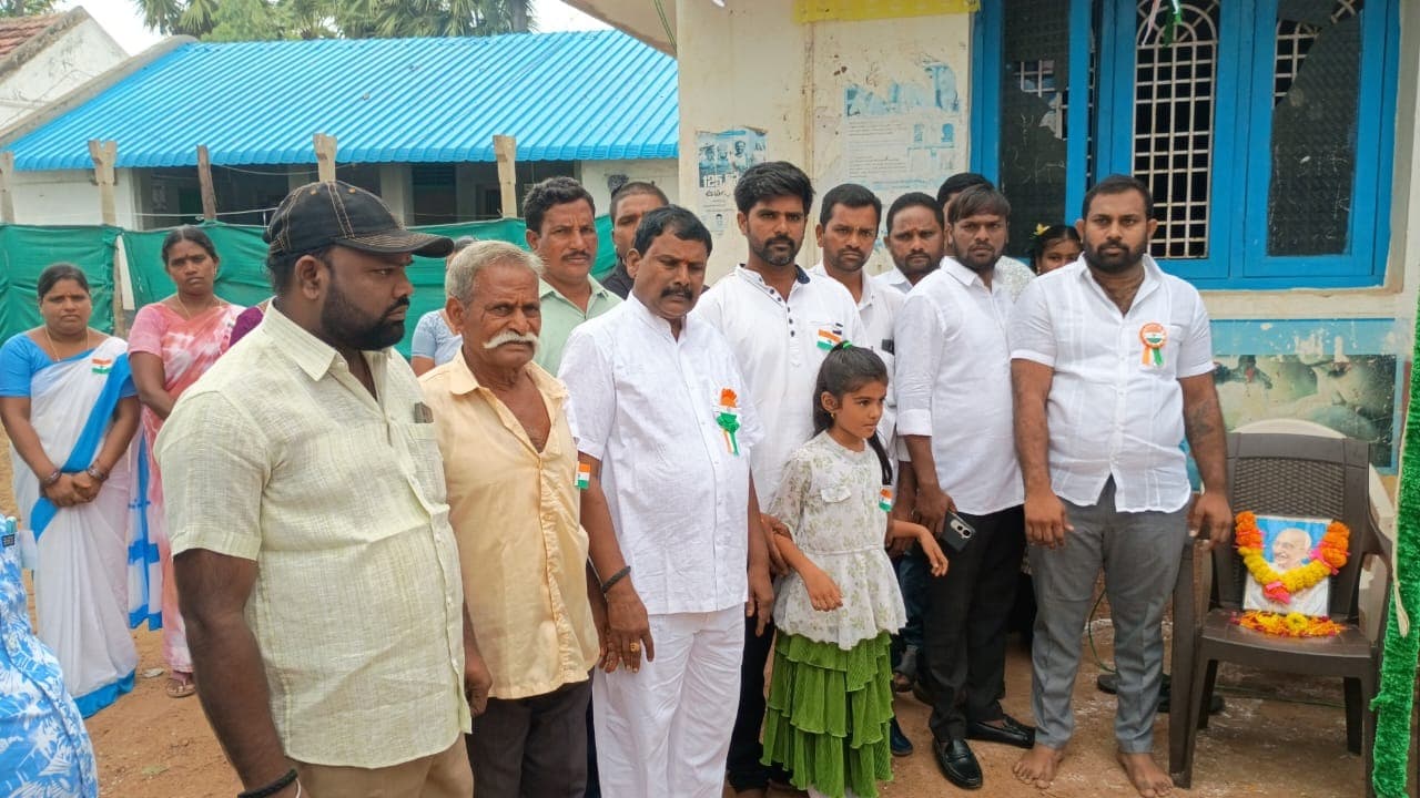 శ్రీరాంపురంలో ఘనంగా 80వ స్వతంత్ర దినోత్సవ వేడుకలు
