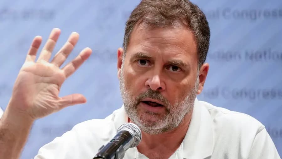 యూజీసీ నెట్ రద్దుపై కాంగ్రెస్ మండిపాటు.. బాధ్యత ఎవరిది?