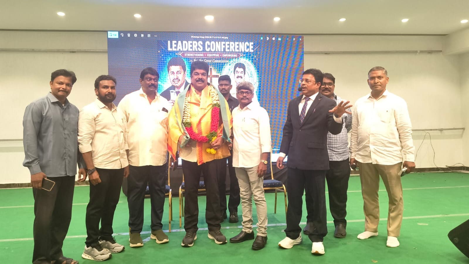 పాస్టర్ల ఐక్యతతో సమాజాభివృద్ధికి కృషి చేయాలి: బొండా ఉమా