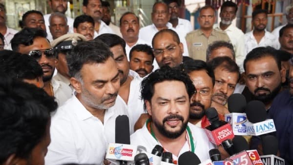 కర్ణాటక అసెంబ్లీలో నాగేంద్ర రాజీనామాపై రగడ