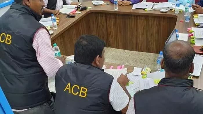 తిరుపతి ఏసీబీ కార్యాలయంలో రెండోరోజూ తనిఖీలు ముమ్మరం
