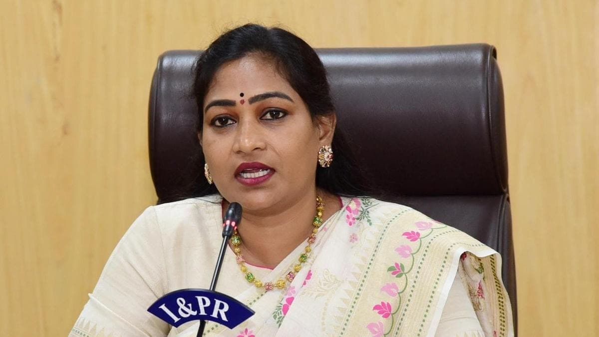 గల్లంతైన జాలర్ల కోసం గాలింపు ముమ్మరం: అనిత
