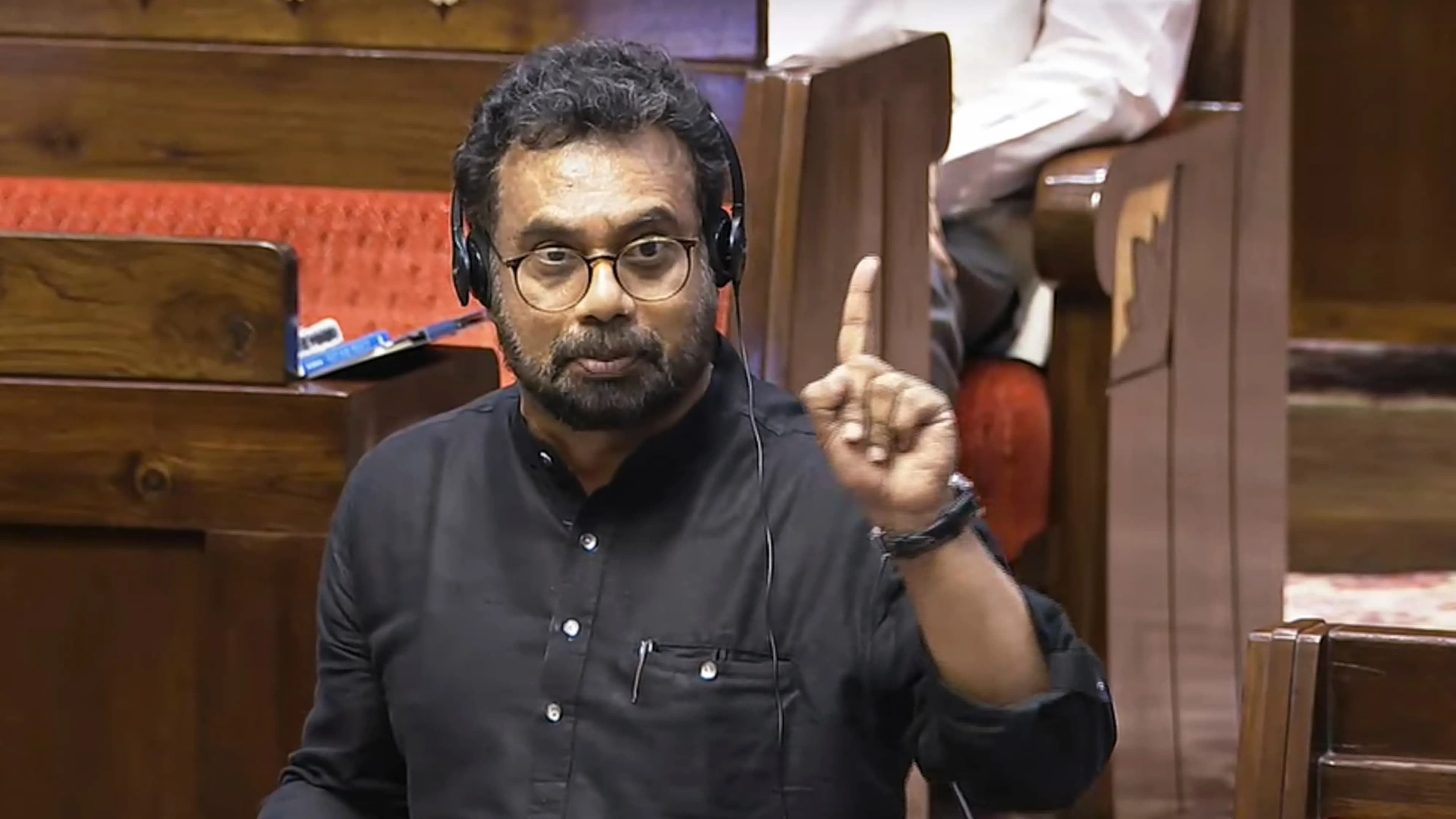 భారతీయ నావికుల రక్షణకు దౌత్య వ్యవస్థ బలోపేతం చేయాలి: బ్రిట్టాస్