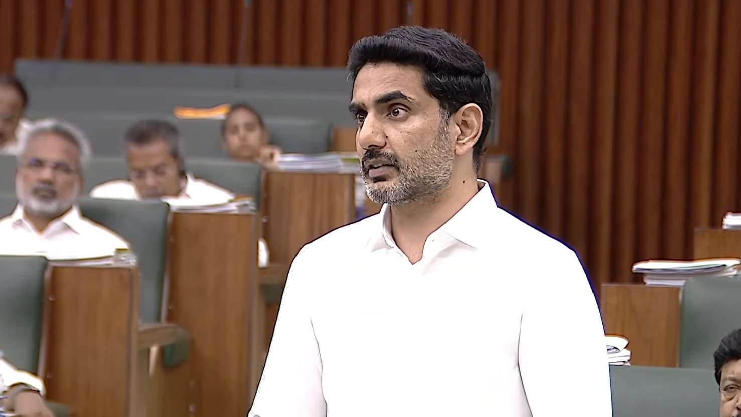డేటా సెంటర్లతో ప్రజల నీటి సరఫరాకు సమస్యే ఉండదు: లోకేష్