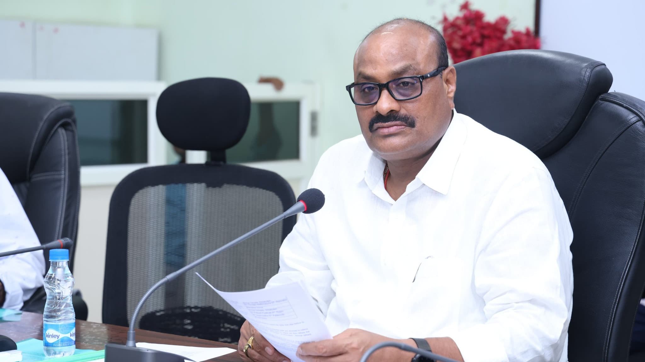 మత్స్యకారుడు అప్పన్న గల్లంతుపై మంత్రి అచ్చెన్నాయుడు ఆరా