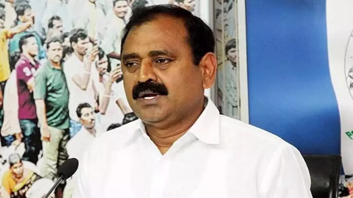 తిరుచానూరు పీఎస్‌కు భూమన కరుణాకర్‌రెడ్డి
