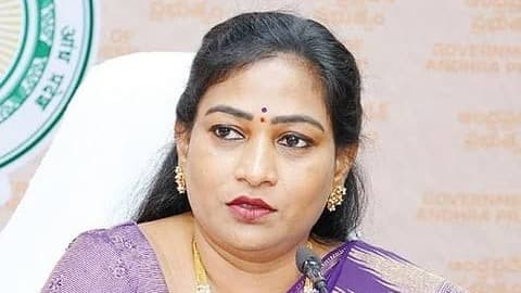 అప్పన్న ఆచూకీ కోసం గాలింపు ముమ్మరం చేయాలి: అనిత
