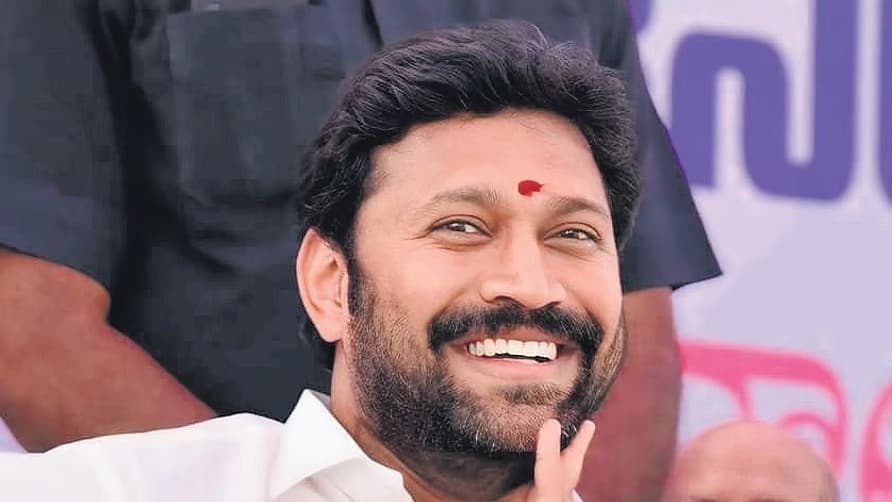 వివేకానందరెడ్డి హత్య కేసులో ఈడీ సోదాలు