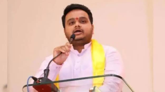 జగన్‌పై చింతకాయల విజయ్ ఘాటు వ్యంగ్యాస్త్రాలు