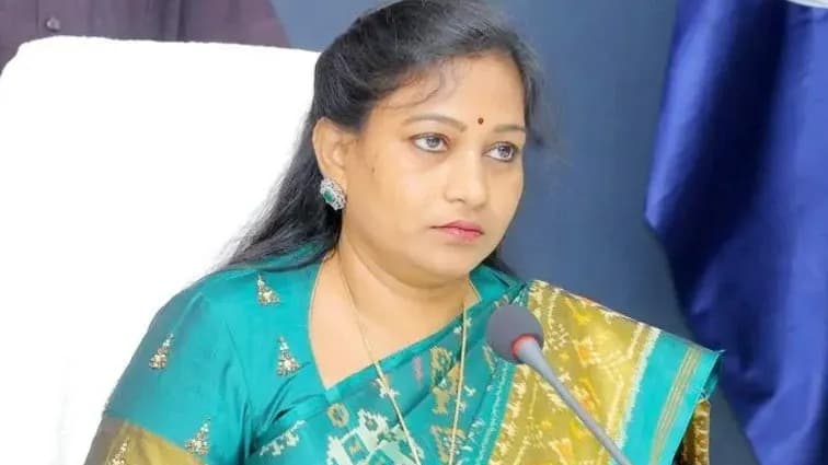 పోలీసు వాహనం ప్రమాదంపై హోంమంత్రి అనిత దిగ్భ్రాంతి