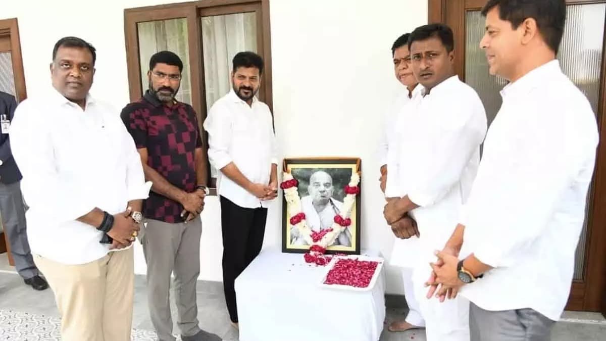 దాశరథి రంగాచార్యకు సీఎం రేవంత్ ఘన నివాళులు