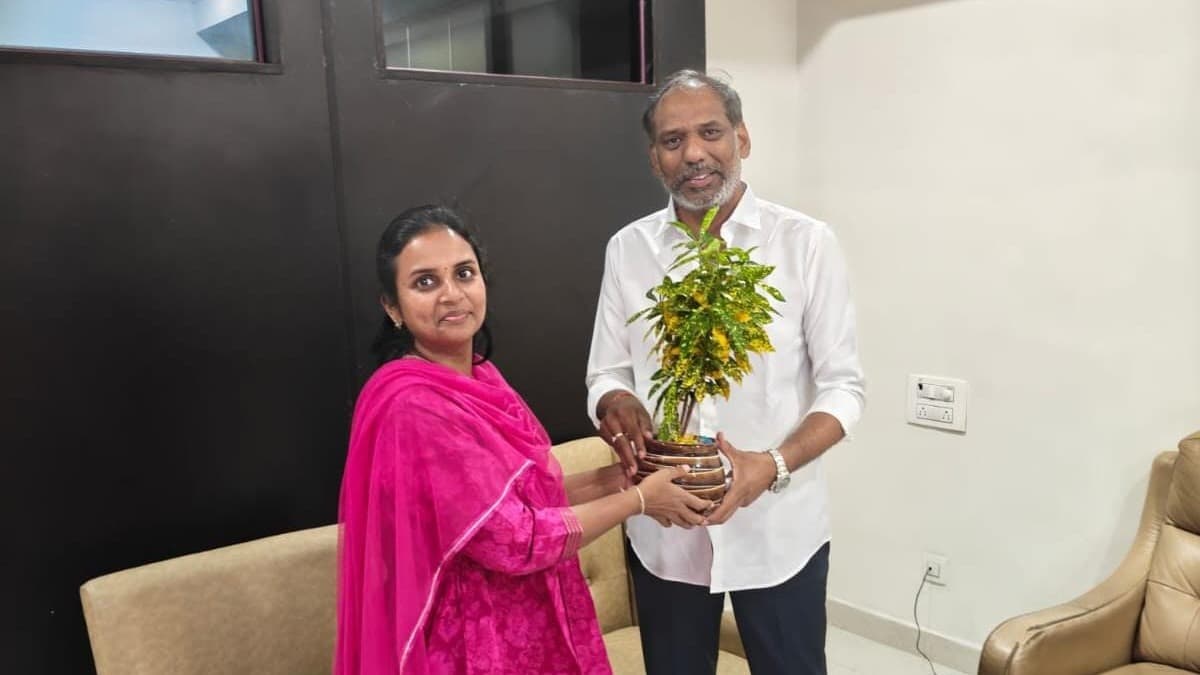 మంత్రాలయంలో ఘనంగా మంత్రుల ఔట్‌రీచ్ కార్యక్రమం