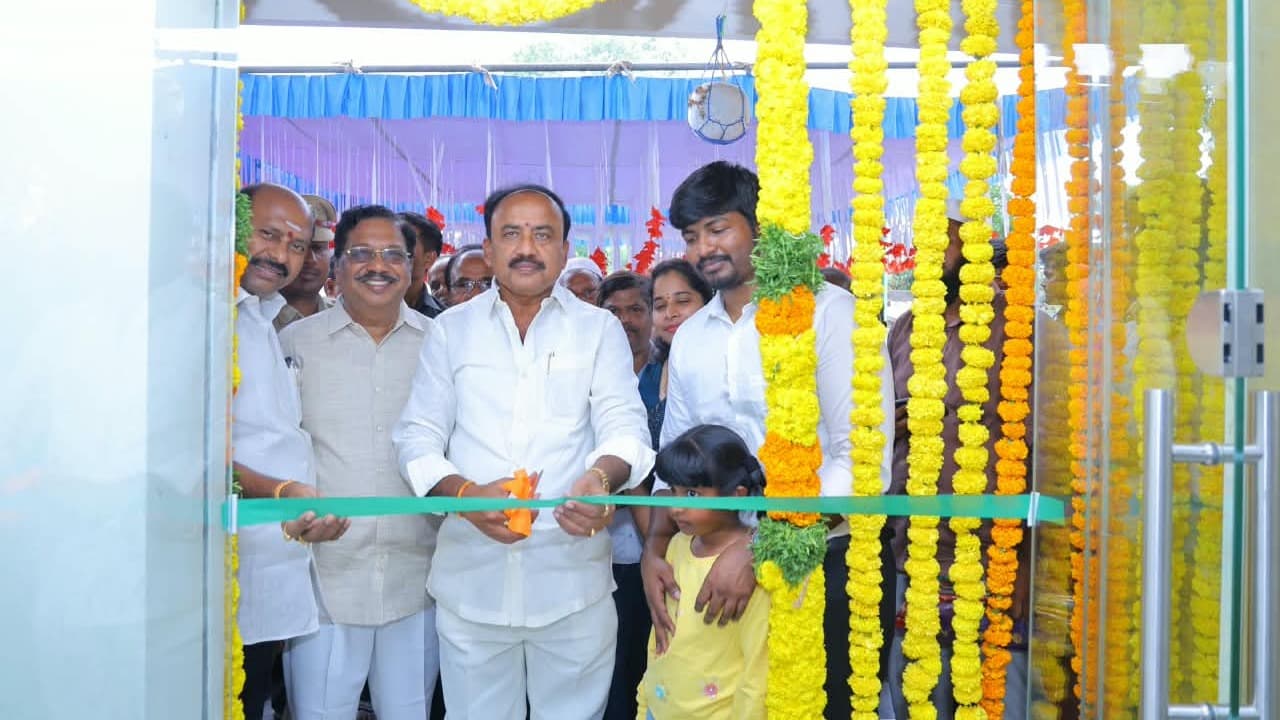 హైమ ఆర్థోకేర్ ఆస్పత్రిని ప్రారంభించిన మాలకొండయ్య