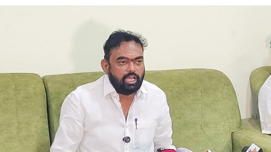 డీసీఎంఎస్ అభివృద్ధే లక్ష్యం.. వదంతులు నమ్మొద్దు: హరిబాబు