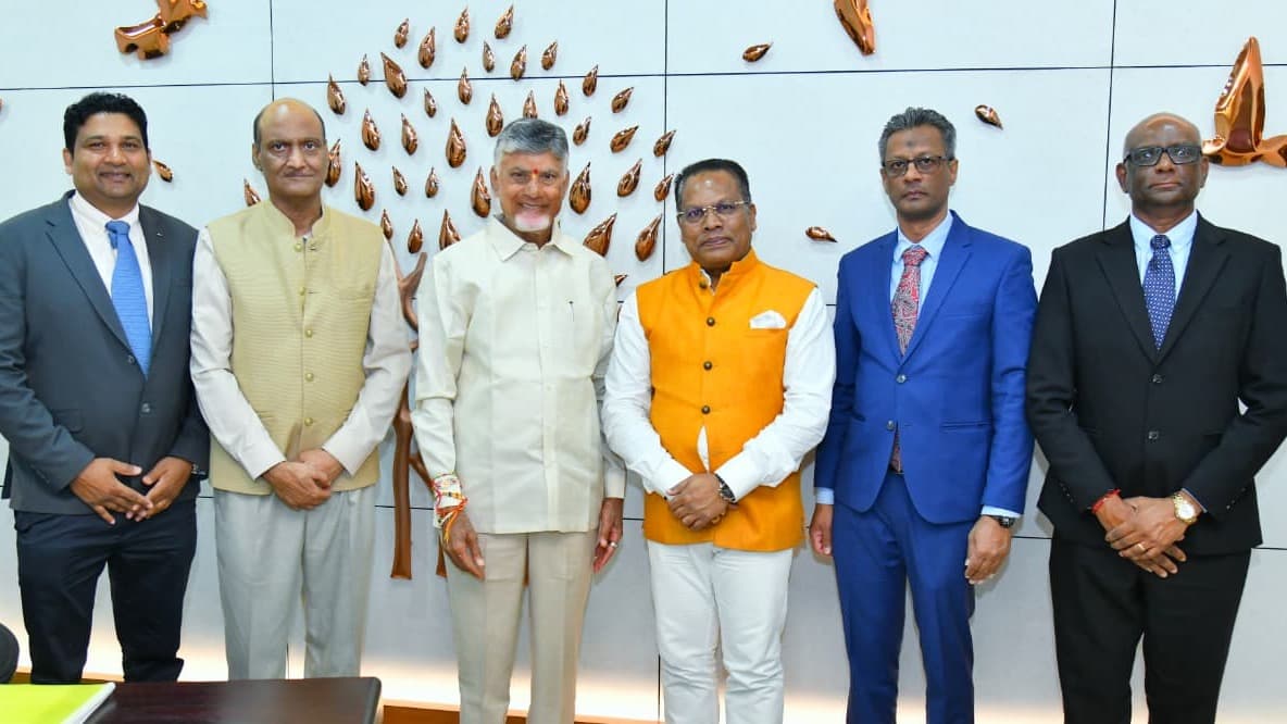 చంద్రబాబుతో మారిషస్ మంత్రి లచ్మణా పెంటియా భేటీ